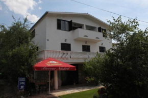 Отель Apartments and rooms by the sea Starigrad, Paklenica - 6588  Стариград